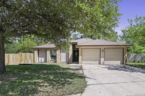 9400 Woodland Hls, San Antonio, TX 78250