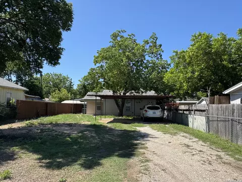 1806 Steves, San Antonio, TX 78210