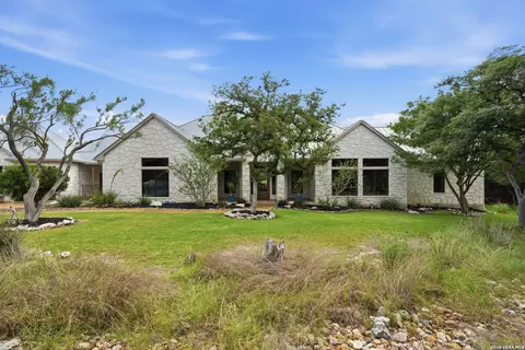 125 Greystone Pt, Boerne, TX 78006