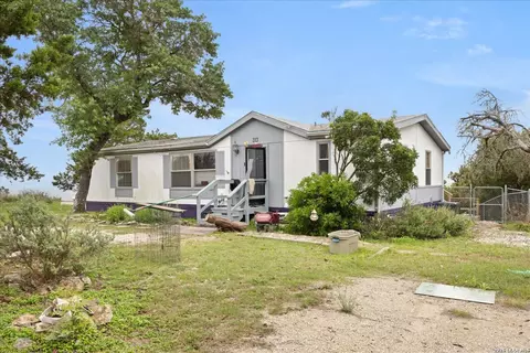 313 N Walnut Way, Boerne, TX 78006