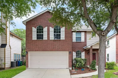 9134 Hilltop Crossing Dr, San Antonio, TX 78251