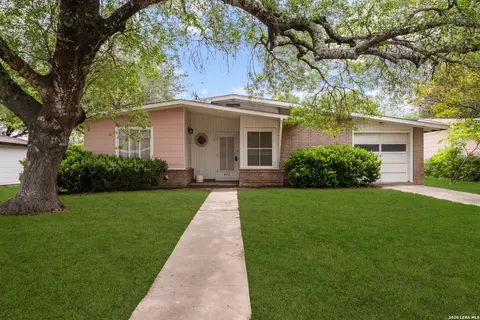 242 Middlebury, San Antonio, TX 78217