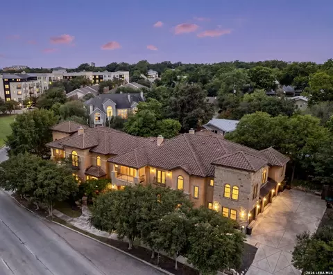 123 Eaton St #102, Alamo Heights, TX 78209