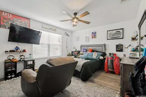 Bedroom - 8902 Cloudstone Pl, Converse, TX 78109 photo 4 of 4