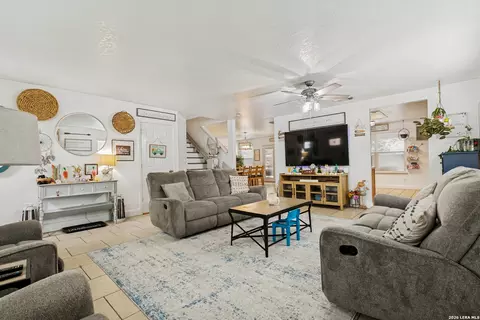 Living - 8902 Cloudstone Pl, Converse, TX 78109 photo 1 of 2