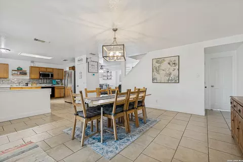 Dining - 8902 Cloudstone Pl, Converse, TX 78109 photo 2 of 3