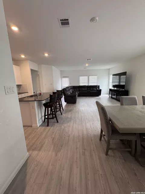 7022 Shears Pl, San Antonio, TX 78252