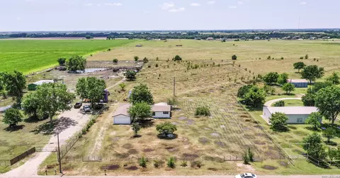 1814 Broadhead Rd, Waxahachie, TX 75165