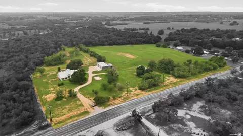 10210 S State Highway 123, Seguin, TX 78155