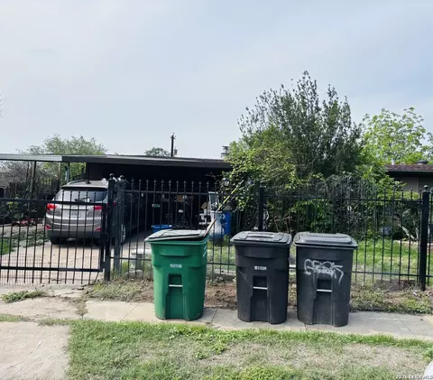 227 Rock Valley Dr, San Antonio, TX 78227