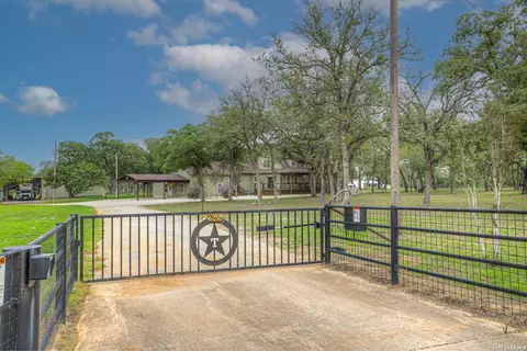 285 Rangeland, Seguin, TX 78155