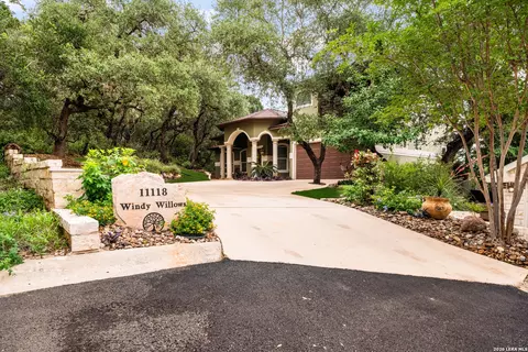 11118 Windy Willows, Helotes, TX 78023