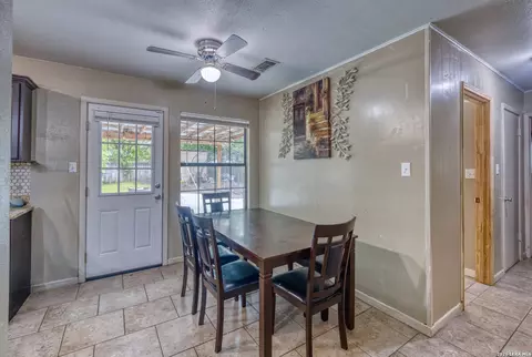 Dining - 208 Pulliam St, Uvalde, TX 78801 photo 1 of 2