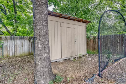 Other - 208 Pulliam St, Uvalde, TX 78801 photo 4 of 5