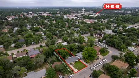View/Area - 208 Pulliam St, Uvalde, TX 78801 photo 2 of 3