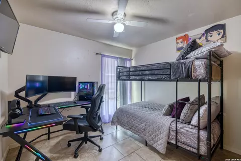 Bedroom - 208 Pulliam St, Uvalde, TX 78801 photo 1 of 3