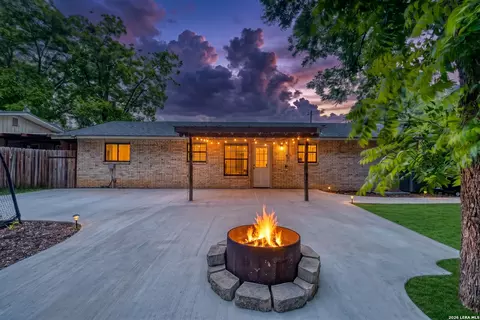 Other - 208 Pulliam St, Uvalde, TX 78801 photo 3 of 5