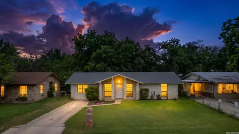 Exterior - 208 Pulliam St, Uvalde, TX 78801 photo 9 of 9