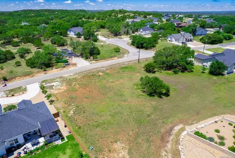 113 Peter Kleid Loop, Blanco, TX 78606 photo 4