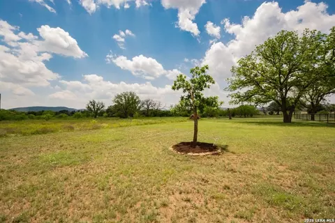 Other - 2657 W Sabinal Rd, Utopia, TX 78884 photo 8 of 10