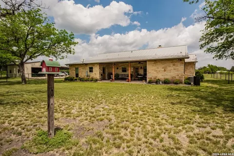 Other - 2657 W Sabinal Rd, Utopia, TX 78884 photo 1 of 10