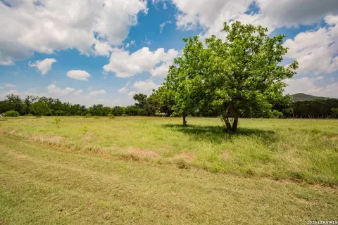 Other - 2657 W Sabinal Rd, Utopia, TX 78884 photo 9 of 10