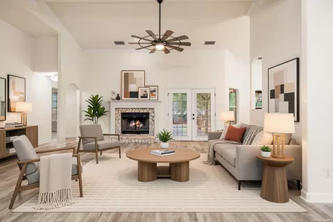 1122 Midnight, San Antonio, TX 78260
