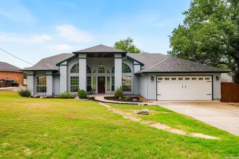 1122 Midnight, San Antonio, TX 78260