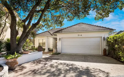 714 S Birdsong, San Antonio, TX 78258