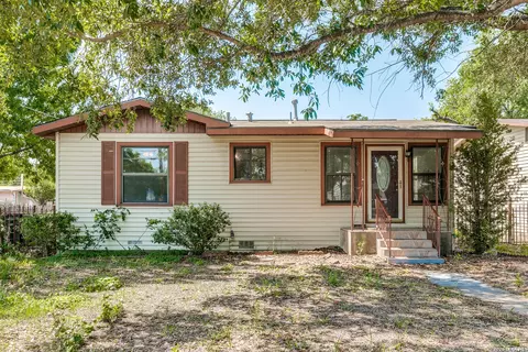 630 Carlisle Ave, San Antonio, TX 78225