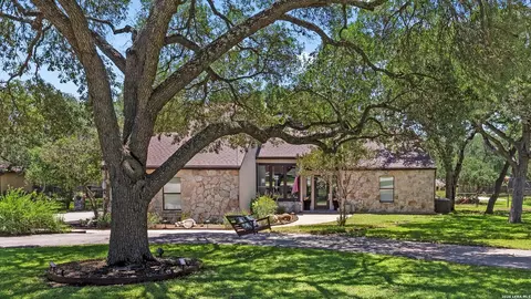 9514 Goldenrod, Garden Ridge, TX 78266
