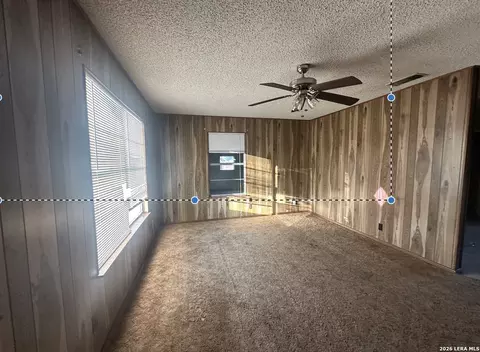 Living - 608 E Westmeyer St, Poth, TX 78147 photo 1 of 1