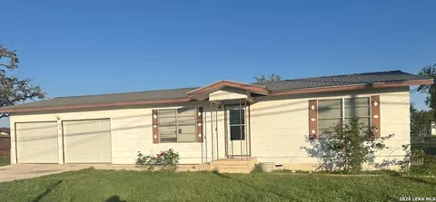 Exterior - 608 E Westmeyer St, Poth, TX 78147 photo 6 of 6