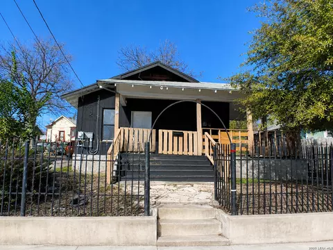 139 Paul St, San Antonio, TX 78203