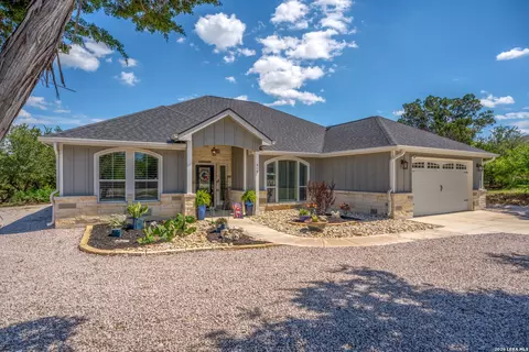 819 Primrose Path, Canyon Lake, TX 78133
