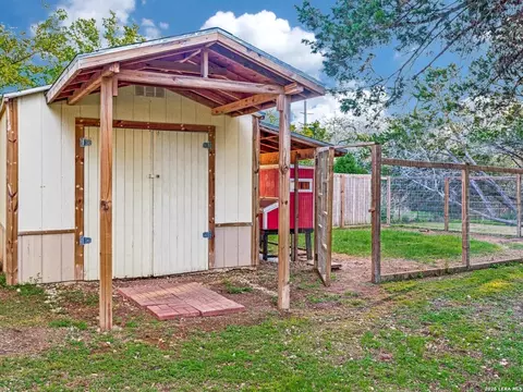 1129 Desert Gold, Boerne, TX 78006