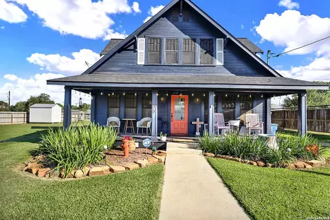 205 Brinkoeter, Poth, TX 78147