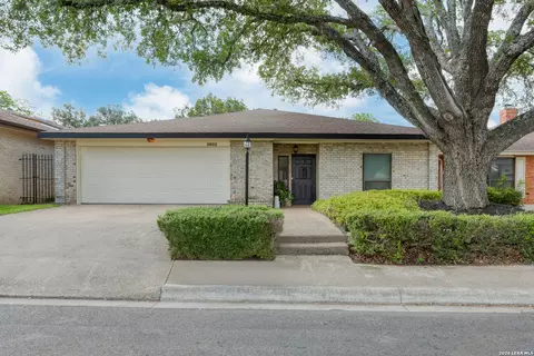 5822 Northgap, Windcrest, TX 78239