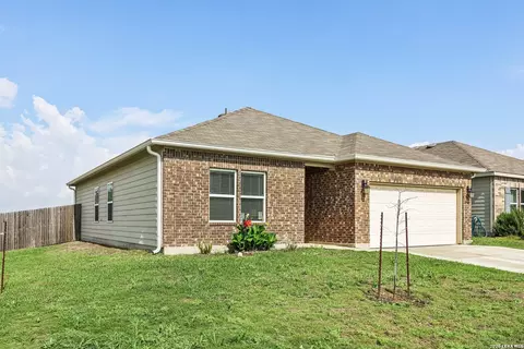 Exterior - 20045 Huckleberry St, Lytle, TX 78052 photo 4 of 10