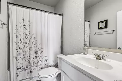 Bath - 20045 Huckleberry St, Lytle, TX 78052 photo 1 of 3