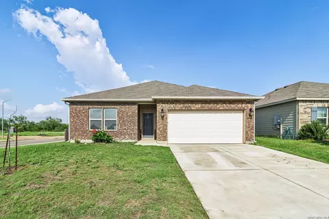 20045 Huckleberry St, Lytle, TX 78052
