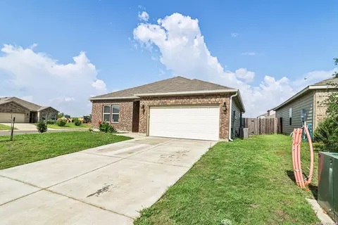 Exterior - 20045 Huckleberry St, Lytle, TX 78052 photo 5 of 10