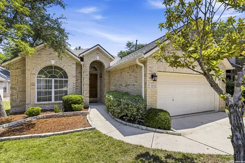 2002 Simpson Trl, San Antonio, TX 78251