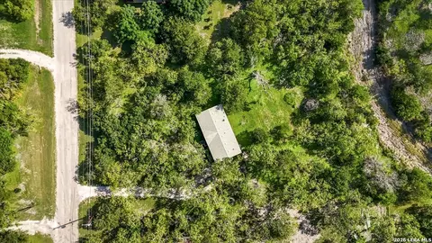 510 County Road 3820, San Antonio, TX 78253