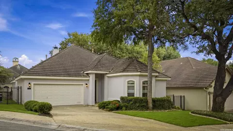 8 Orsinger Frg, San Antonio, TX 78230
