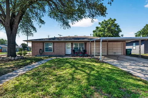486 Hialeah, San Antonio, TX 78218