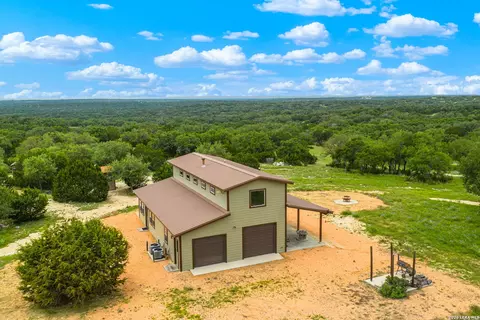 196 Scenic Hills Rd, Junction, TX 76849