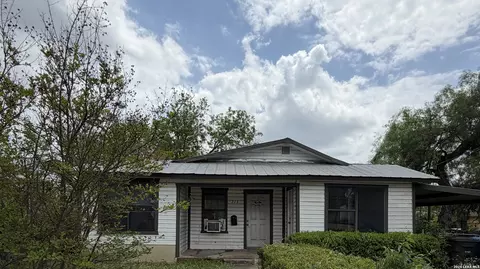214 Villareal St, San Antonio, TX 78210