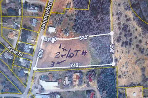 376 Dry Holw, La Vernia, TX 78121