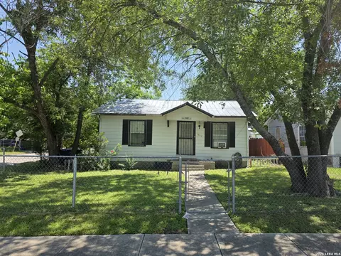 1402 Hermine, San Antonio, TX 78201